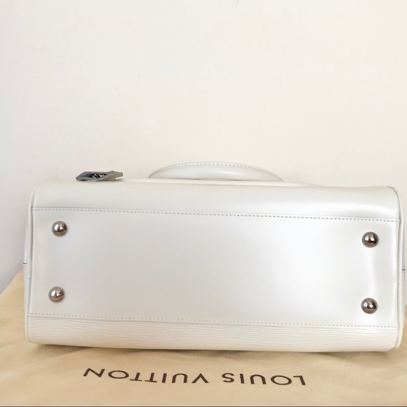 Louis Vuitton Epi Leather Bowling Montaigne GM Bag - Picture 12 of 16